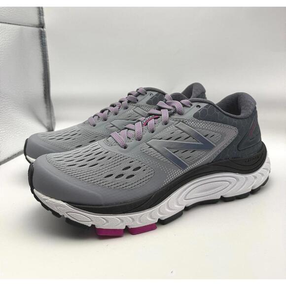 New Balance Shoes - New Balance W840G04 Women's Running Shoes Size 5 Narrow